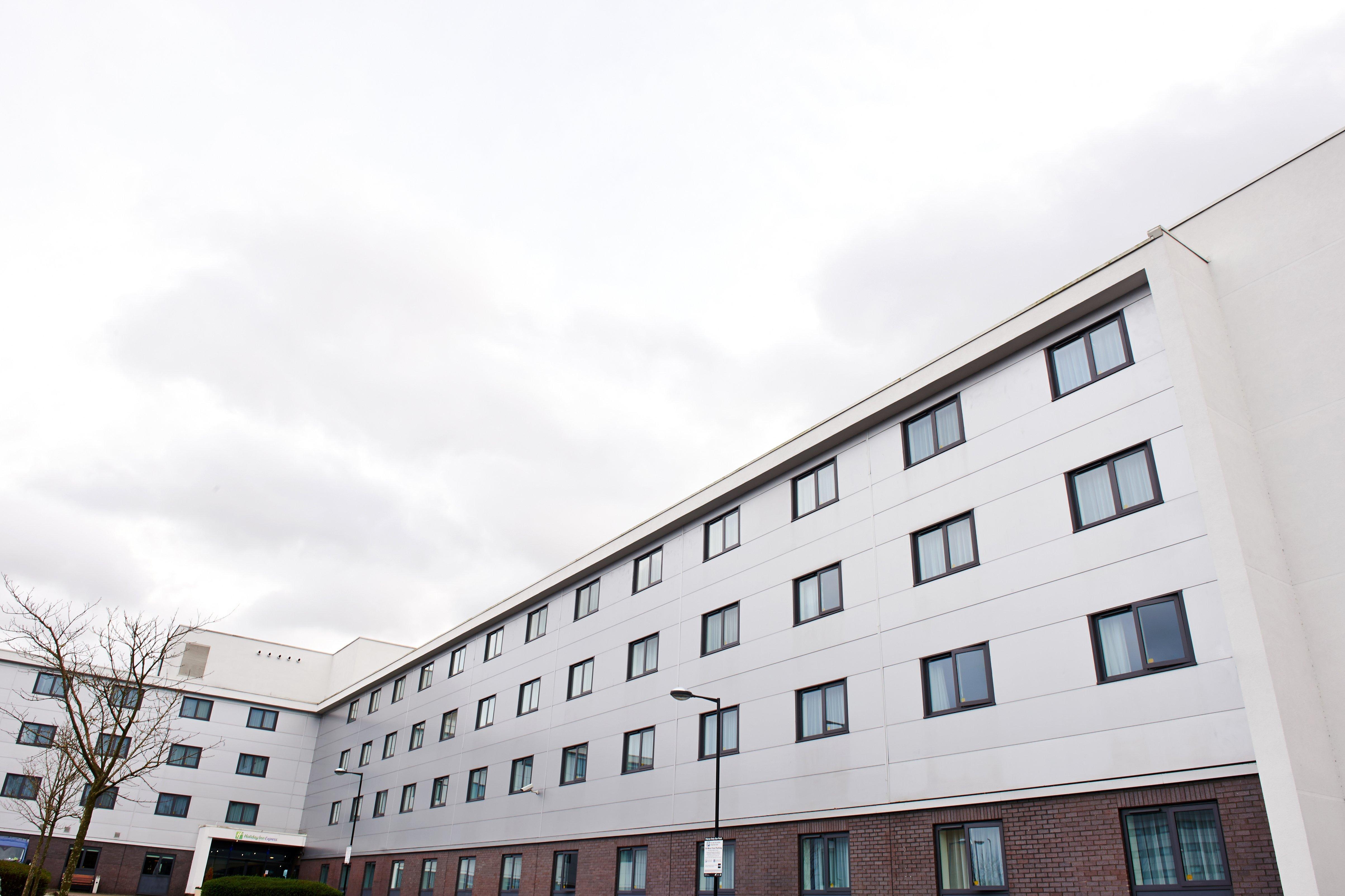 Holiday Inn Express Manchester Airport By Ihg Ringway Kültér fotó